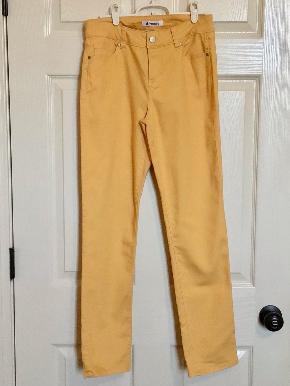 d. jeans Mustard Straight-Leg Women's Jeans
